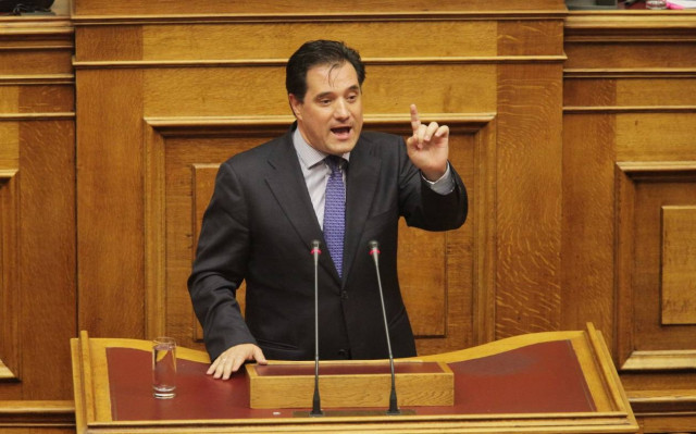 Άγρια κόντρα Τσακαλώτου – Γεωργιάδη στη Βουλή (vid)