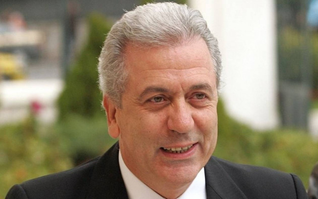 Αβραμόπουλος: Nέα πολιτική για τη νόμιμη μετανάστευση