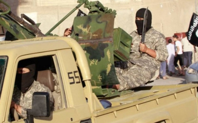 Συρία: Το ΙΚ πολιορκεί στρατηγικής σημασίας αεροδρόμιο