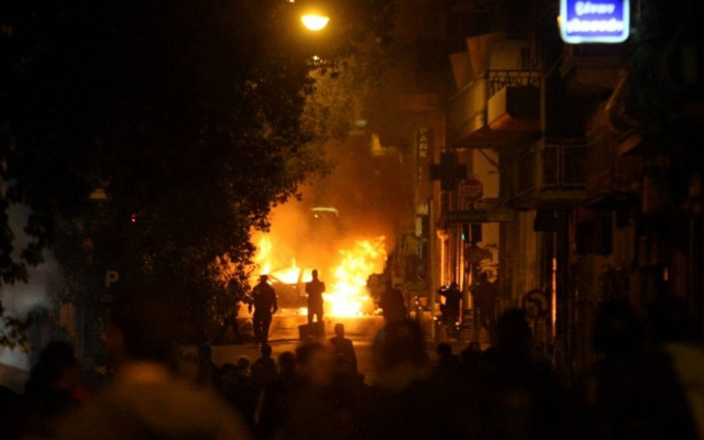 Η κόλαση των Εξαρχείων μέσα από το φωτογραφικό φακό