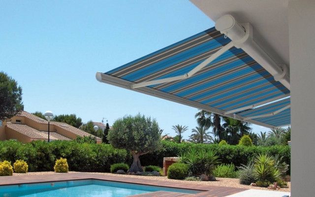 ΞΕΚΑΡΔΙΣΤΙΚΟ: Η Σούλα, η Κούλα και ο Μήτσος ο... τεντάς