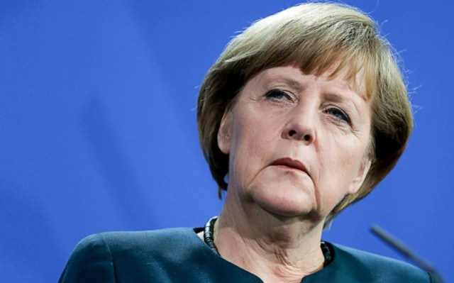 Κολλημένοι με τη… Μέρκελ οι Γερμανοί