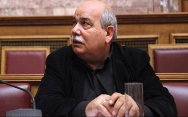 Βούτσης: Κάποιοι θέλουν να δώσουν φιλί ζωής στην κυβέρνηση