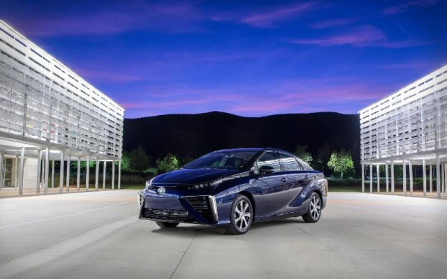Toyota: Μπαίνει στην παραγωγή το Mirai με καύσιμο υδρογόνου