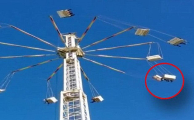 Ουαλία: Βαγόνια σε λούνα παρκ συγκρούστηκαν στον αέρα!