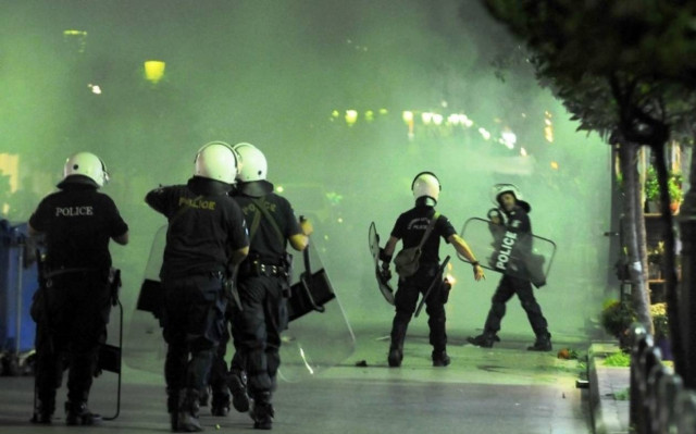 Έξι συλληφθέντες στον ανακριτή για τα επεισόδια στην Πάτρα