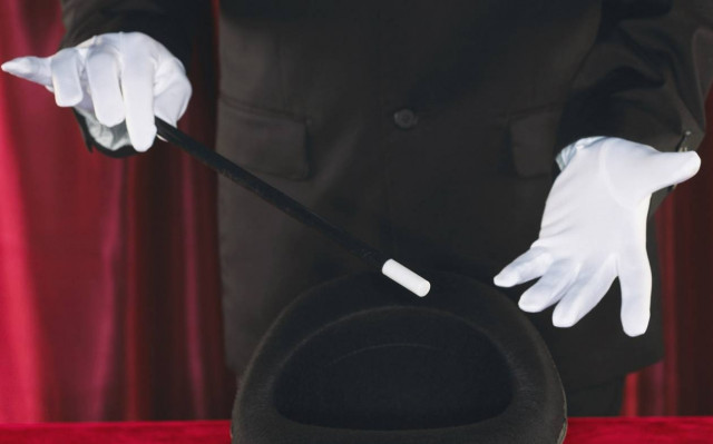 Γλίτωσε την κλήση της τροχαίας… με λίγα «μαγικά»!