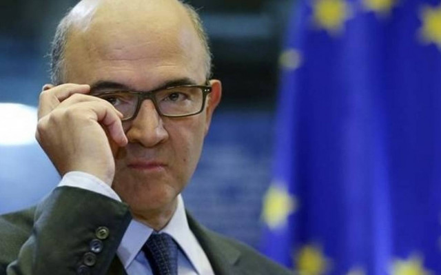 Μοσκοβισί: Να παραμείνει το ΔΝΤ στην Ελλάδα