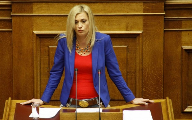 Αθανασίου σε Ραχήλ: Σας πλησίασαν για να ψηφίσετε Πρόεδρο;