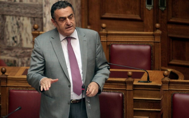 Νέα τροπολογία Αθανασίου: Βραχιολάκι υπό όρους στον Ρωμανό