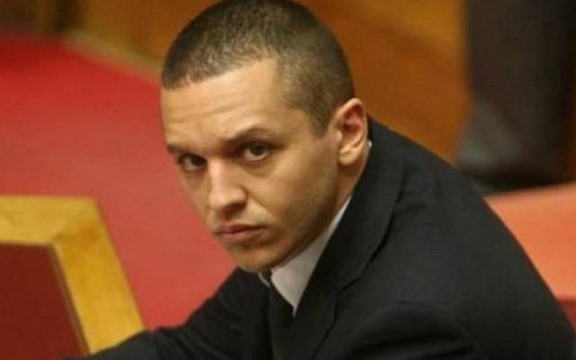 Στη Βουλή ο Ηλίας Κασιδιάρης