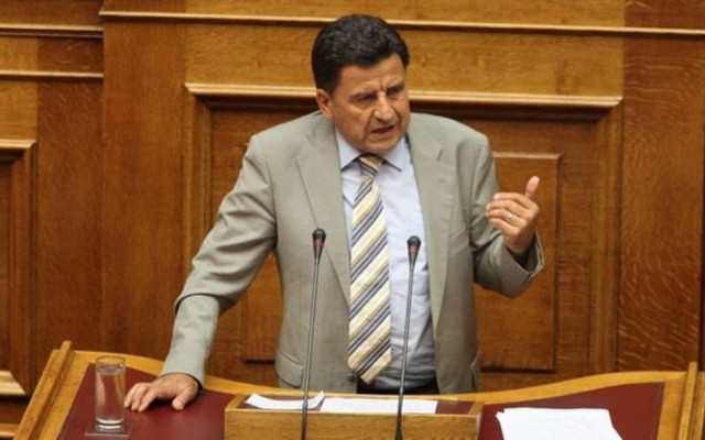 Μουτσινάς: Δεν ψηφίζει για Πρόεδρο της Δημοκρατίας