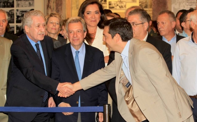 Κλειδώνει η συμφωνία Τσίπρα- Κουβέλη