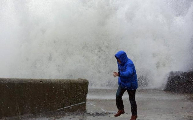 Ακραία καιρικά φαινόμενα πλήττουν τη Βρετανία