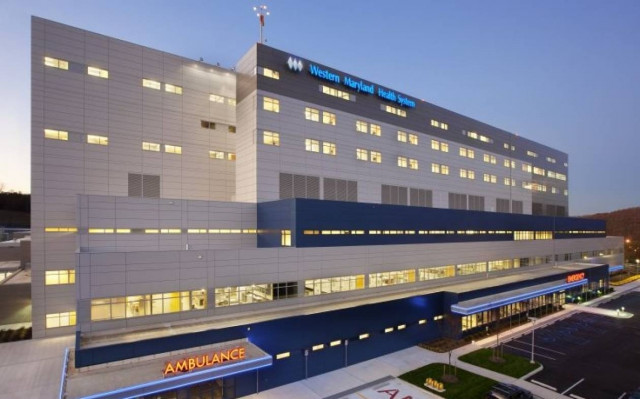 ΗΠΑ: Σε κέντρο θεραπείας νοσοκόμα που εκτέθηκε στον Έμπολα