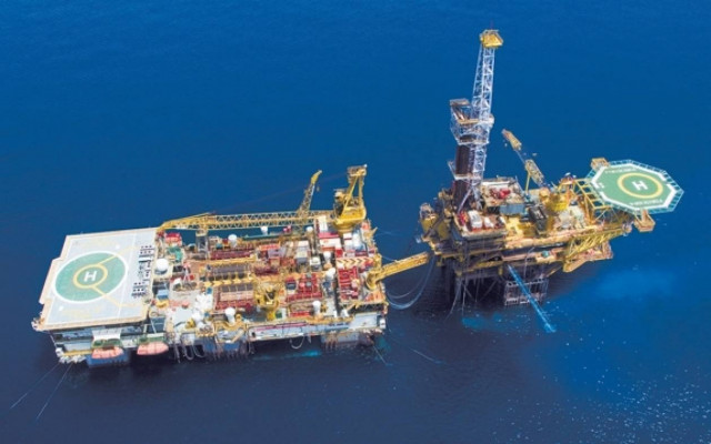 Νέα βουτιά στη τιμή του «μαύρου χρυσού»