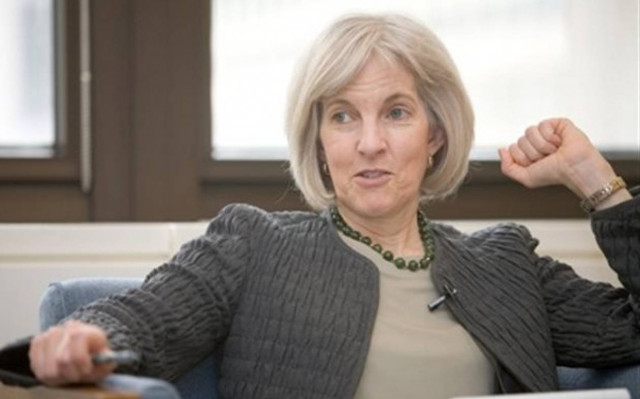 «Το ελληνικό χρέος έπρεπε να διαγραφεί το 2010»!