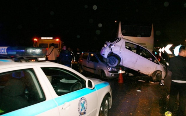 Τραγικός ο απολογισμός της καραμπόλας στο Σχηματάρι