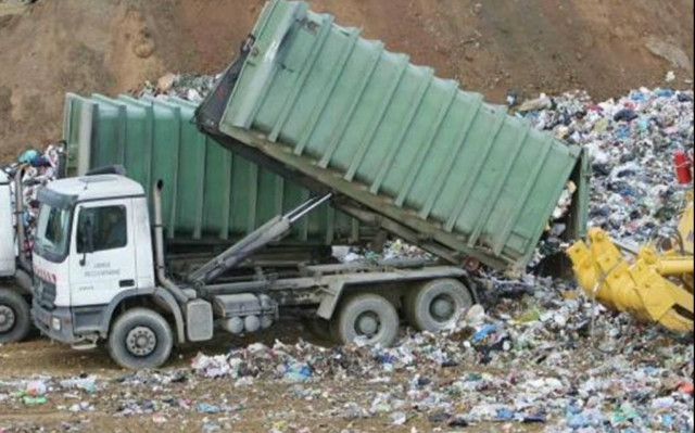 «Εργοστάσια απορριμμάτων: Το μεγάλο φαγοπότι των εργολάβων»