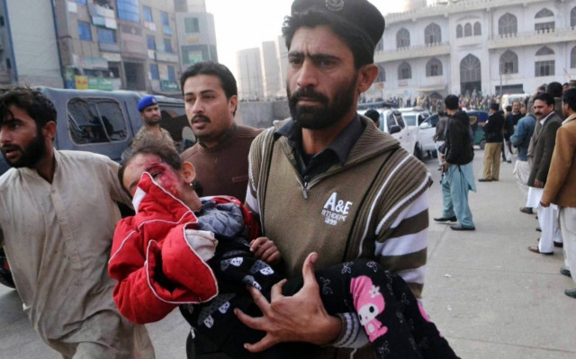 Εικόνες από το μακελειό που συγκλόνισε τον κόσμο