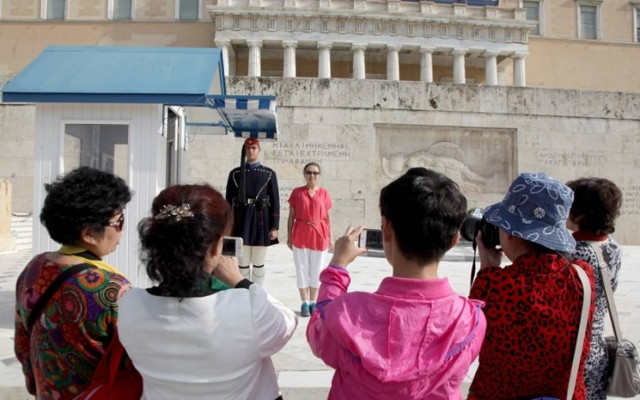 ΣΕΤΕ: Κινδυνεύει ο τουρισμός από τη διαχείριση των πολιτικών