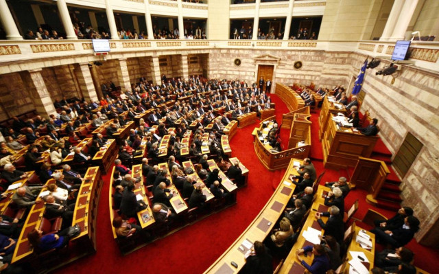 Καρέ καρέ η ψηφοφορία για την εκλογή Προέδρου