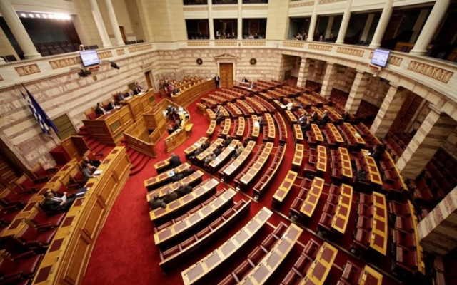 Μέχρι 163 μετράει η κυβέρνηση