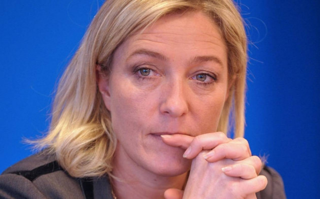 Επίθεση Μ.Λεπέν στην Κομισιόν, με φόντο την Ελλάδα