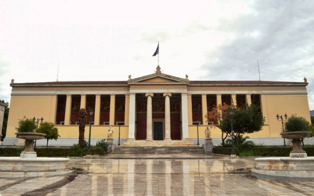 «Τα πανεπιστήμια κινδυνεύουν να κλείσουν»