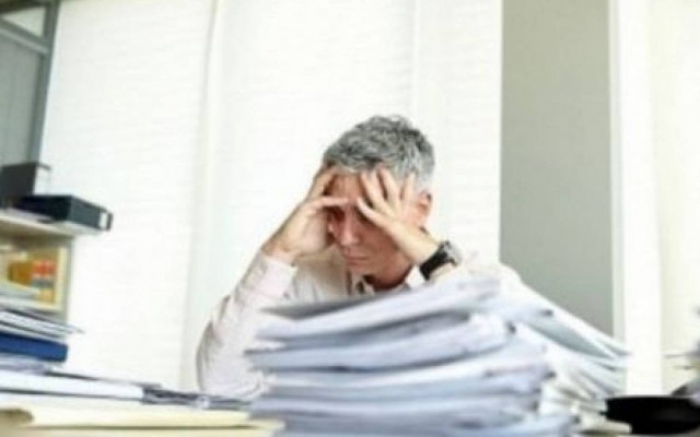 Στη φοροκαταιγίδα θα ξοδευτεί το δώρο Χριστουγέννων