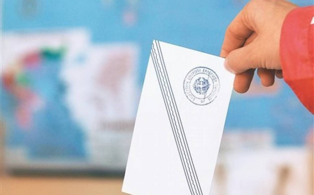 Επτά μονάδες διαφορά καταγράφει η Public Issue