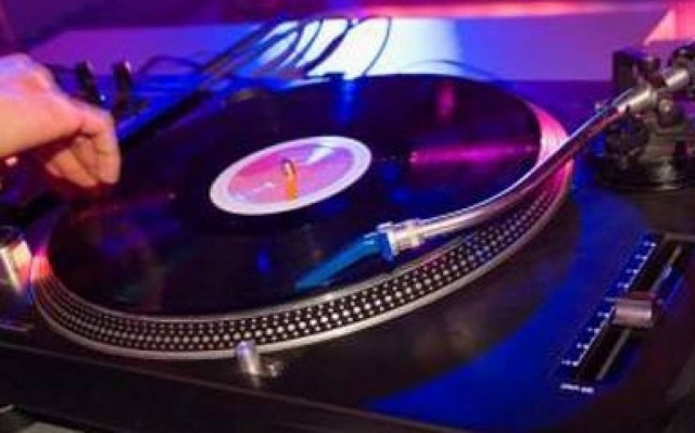 Χριστουγεννιάτικο πάρτι με έπαθλο