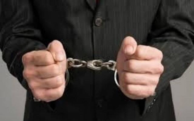 Τέσσερις συλλήψεις για οφειλές προς το Δημόσιο