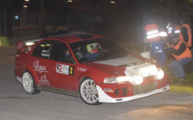 ΕΨΑ Golden Rally Show 2014: Εντυπωσιακή πρώτη ημέρα