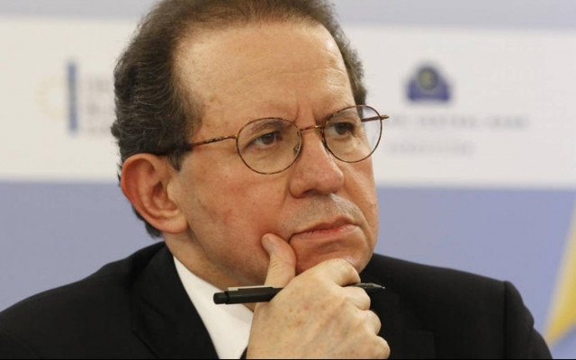 Αρνητικό πληθωρισμό προβλέπει ο αντιπρόεδρος της ΕΚΤ