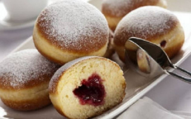 Συνταγή για γεμιστά ντόνατς στο φούρνο!