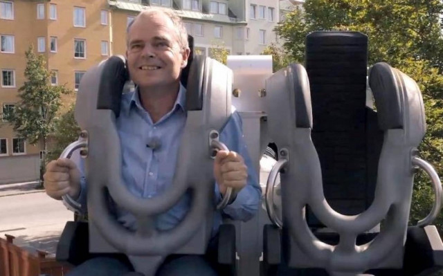 Volvo: Το Robocoaster από το λούνα παρκ στην ασφάλεια