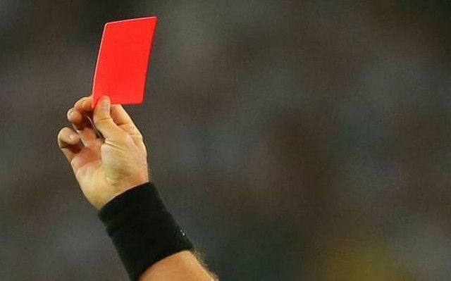 Η πιο περίεργη αποβολή όλων των εποχών (pic)