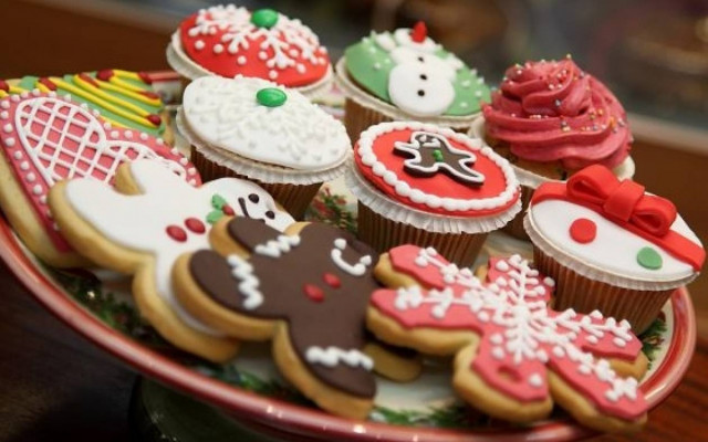 Πώς φτιάχνονται τα χριστουγεννιάτικα μπαστουνάκια;