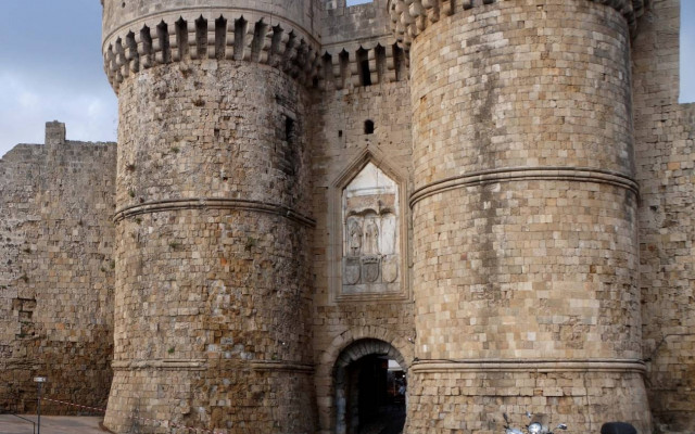 Ρόδος: Τηλεπικοινωνιακό «μπλακ άουτ» στις Δημόσιες Υπηρεσίες