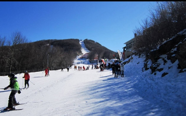 Χιονοδρομικά: Τα πρώτα Χριστούγεννα χωρίς... χιόνια