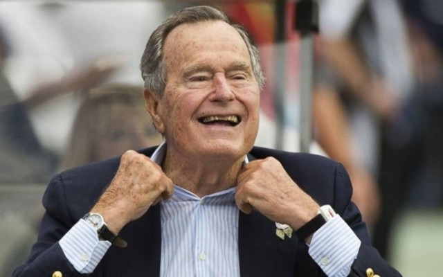 Χριστούγεννα στο νοσοκομείο για τον Τζορτζ Μπους