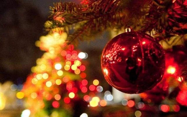 Οι Έλληνες γιορτάζουν τη γέννηση του Θεανθρώπου