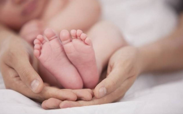 Σοκ στη Λάρισα: Άρπαξαν το εγγόνι τους για να το πουλήσουν!