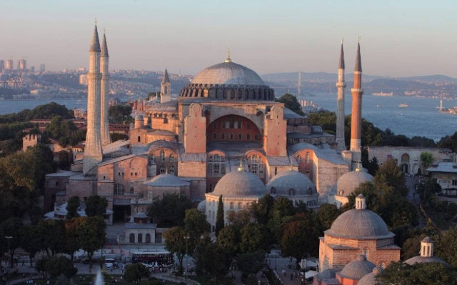 Τα θυρανοίξια της Αγιά-Σοφιάς