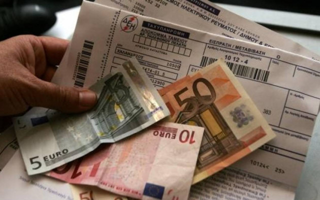 Όλο και περισσότερα τα φέσια στη ΔΕΗ