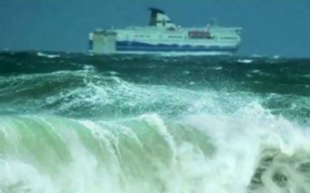 Norman Atlantic: Περισσότεροι από 100 οι διασωθέντες