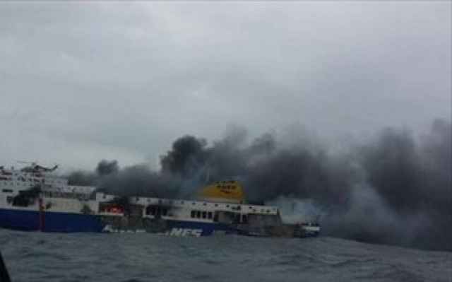 Norman Atlantic: Νέες φωτογραφίες και βίντεο από το πλοίο