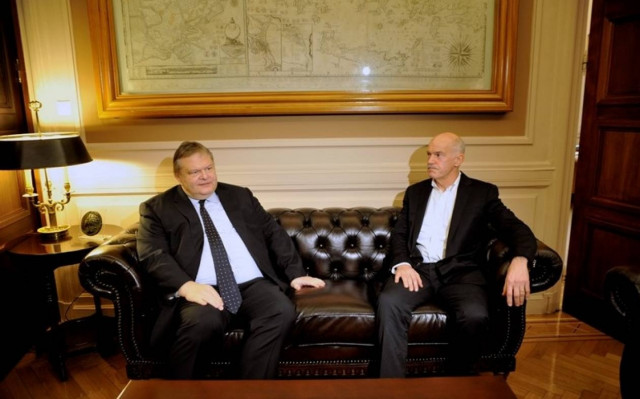 Σκέψεις για παραίτηση Βενιζέλου την Τρίτη το πρωί