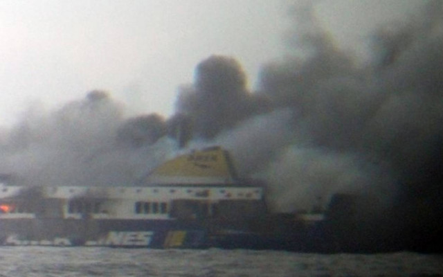 Norman Atlantic: Έχει πάρει κλίση το πλοίο, δηλώνει επιβάτης